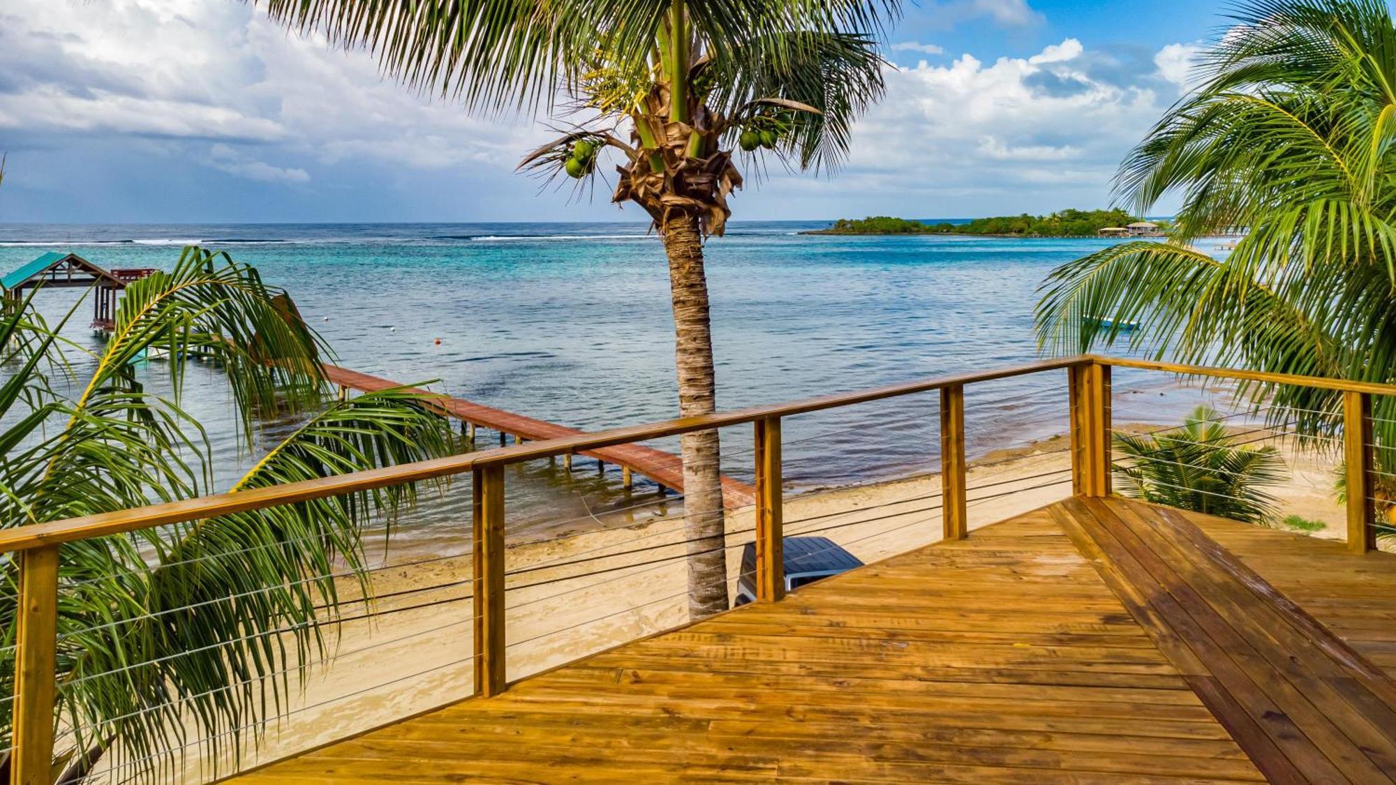 Blue Bahia Resort Sandy Bay ภายนอก รูปภาพ